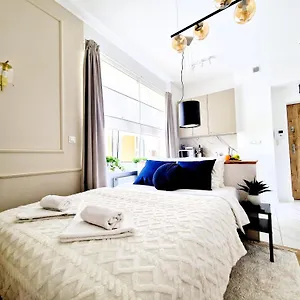 J&w Grojecka Glam Flat Варшава
